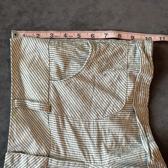 ☀️BOGO Item Charlotte Russe Nautical Seersucker Striped Cuffed Shorts☀️ - Picture 6 of 7